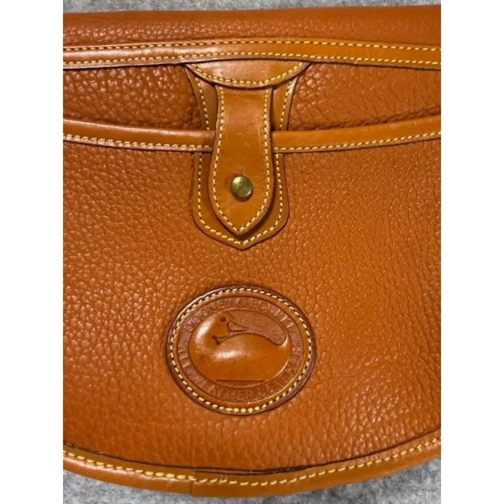 Vintage Dooney & Bourke All Weather Leather British Tan Saddle Crossbody Bag USA